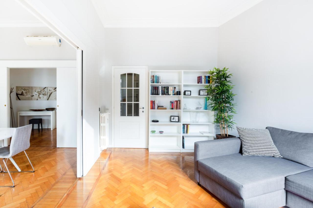 Spacious And Brilliant Apartment In Duomo By Easylife 밀라노 외부 사진