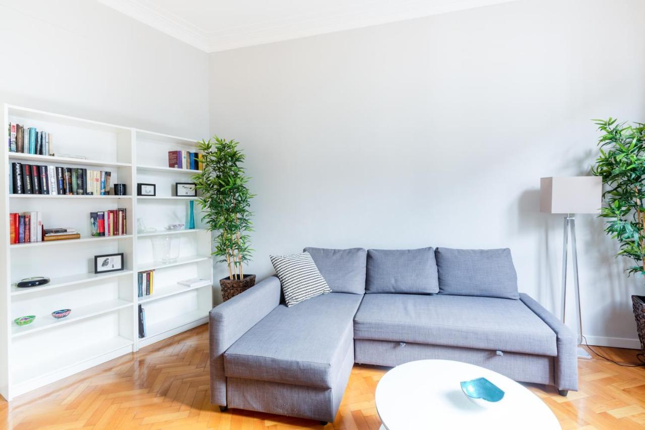 Spacious And Brilliant Apartment In Duomo By Easylife 밀라노 외부 사진